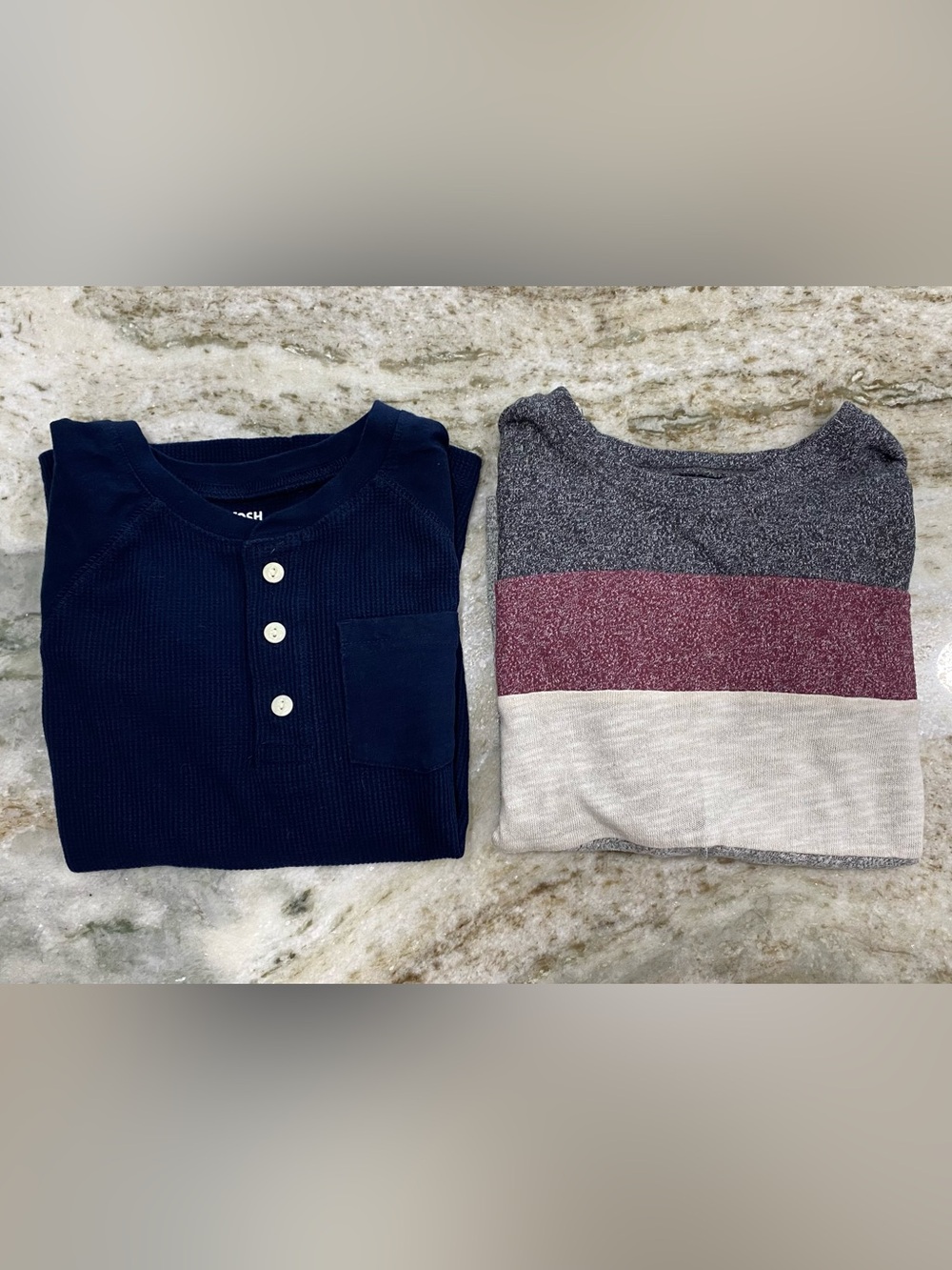 Boys set of 2 Oshkosh long sleeve soft shirts both size small 6/7